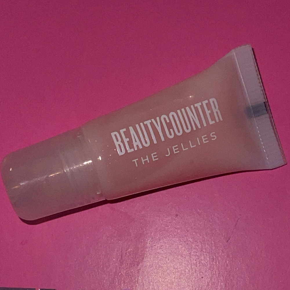 BEAUTYCOUNTER JELLIE LIP GLOSS in SORBET. (BRAND NEW!!!)